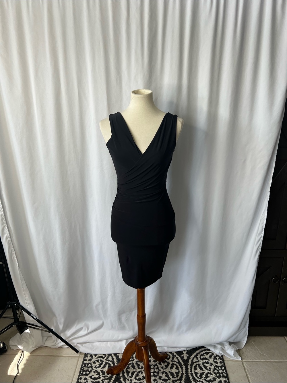 Sabora Black Ruched Sleeveless Sheath Dress | Size Small